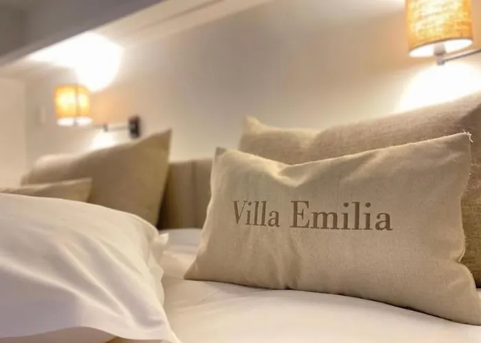 Emilia Villa De Haan
